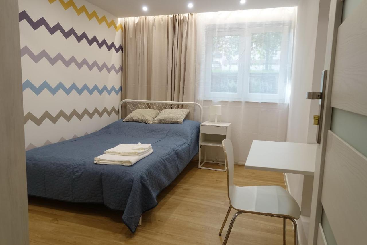 Three Rooms Apartment Krakow Luaran gambar