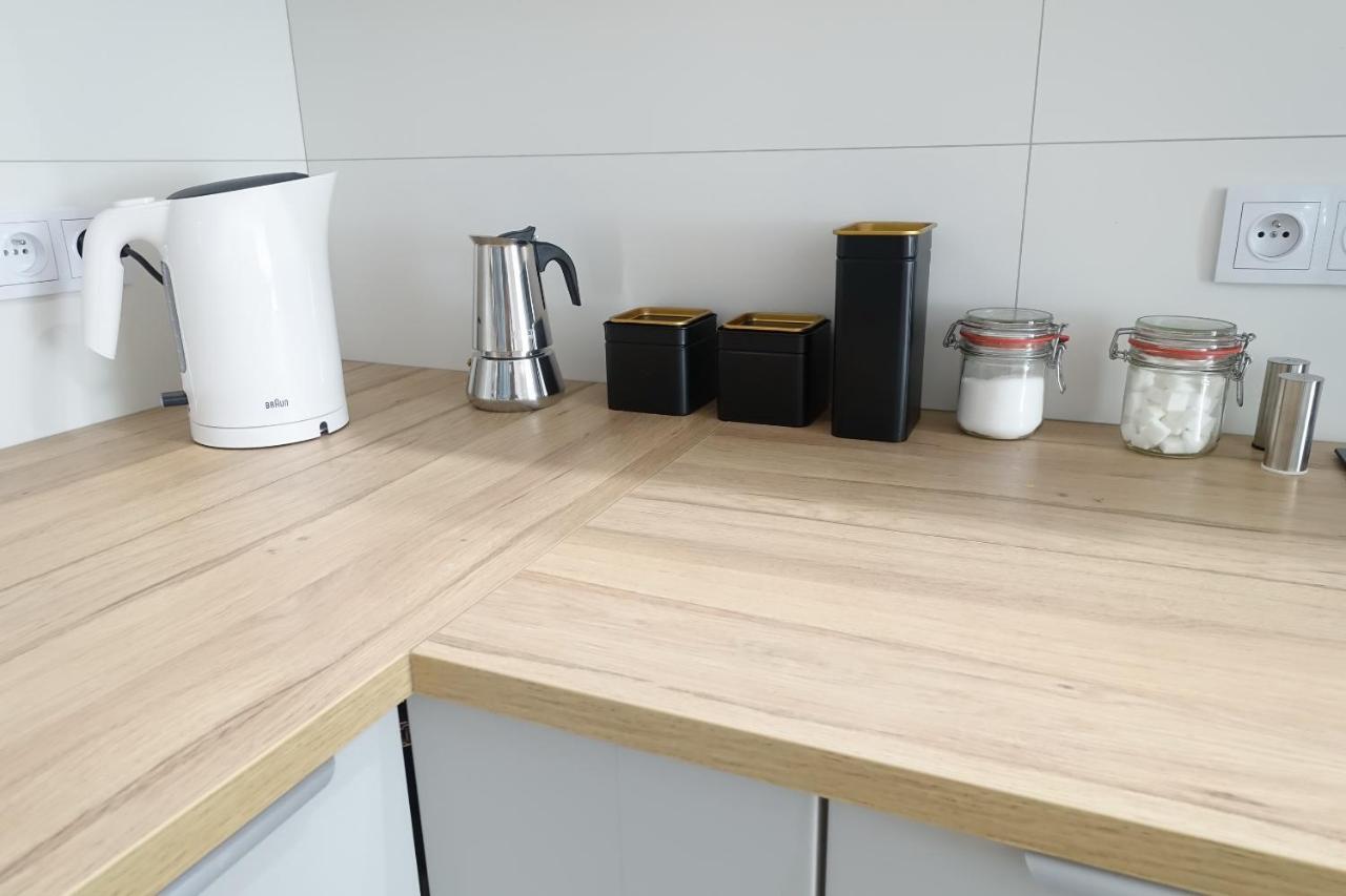 Three Rooms Apartment Krakow Luaran gambar