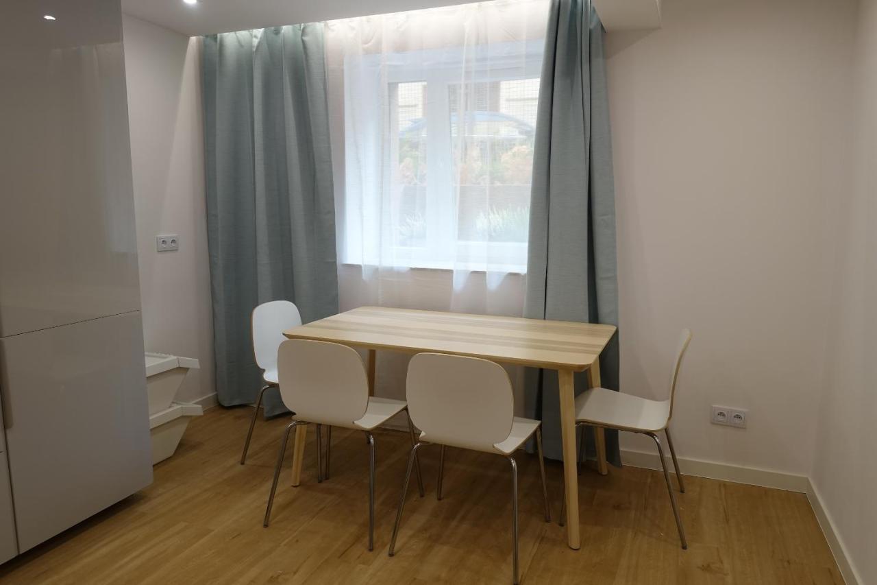 Three Rooms Apartment Krakow Luaran gambar